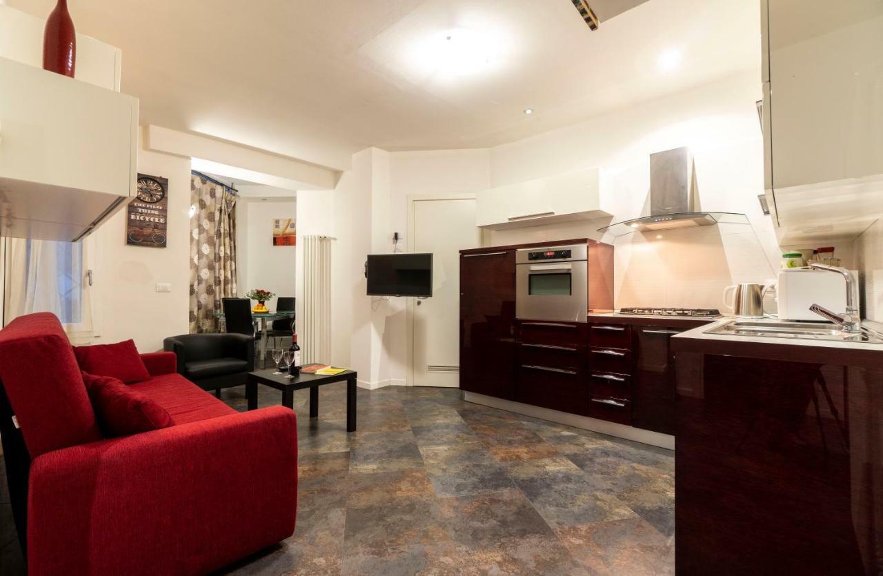 Relax Suite Nazario โบโลญญา ภายนอก รูปภาพ