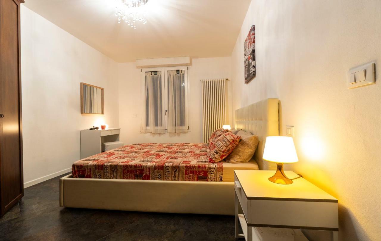 Relax Suite Nazario โบโลญญา ภายนอก รูปภาพ